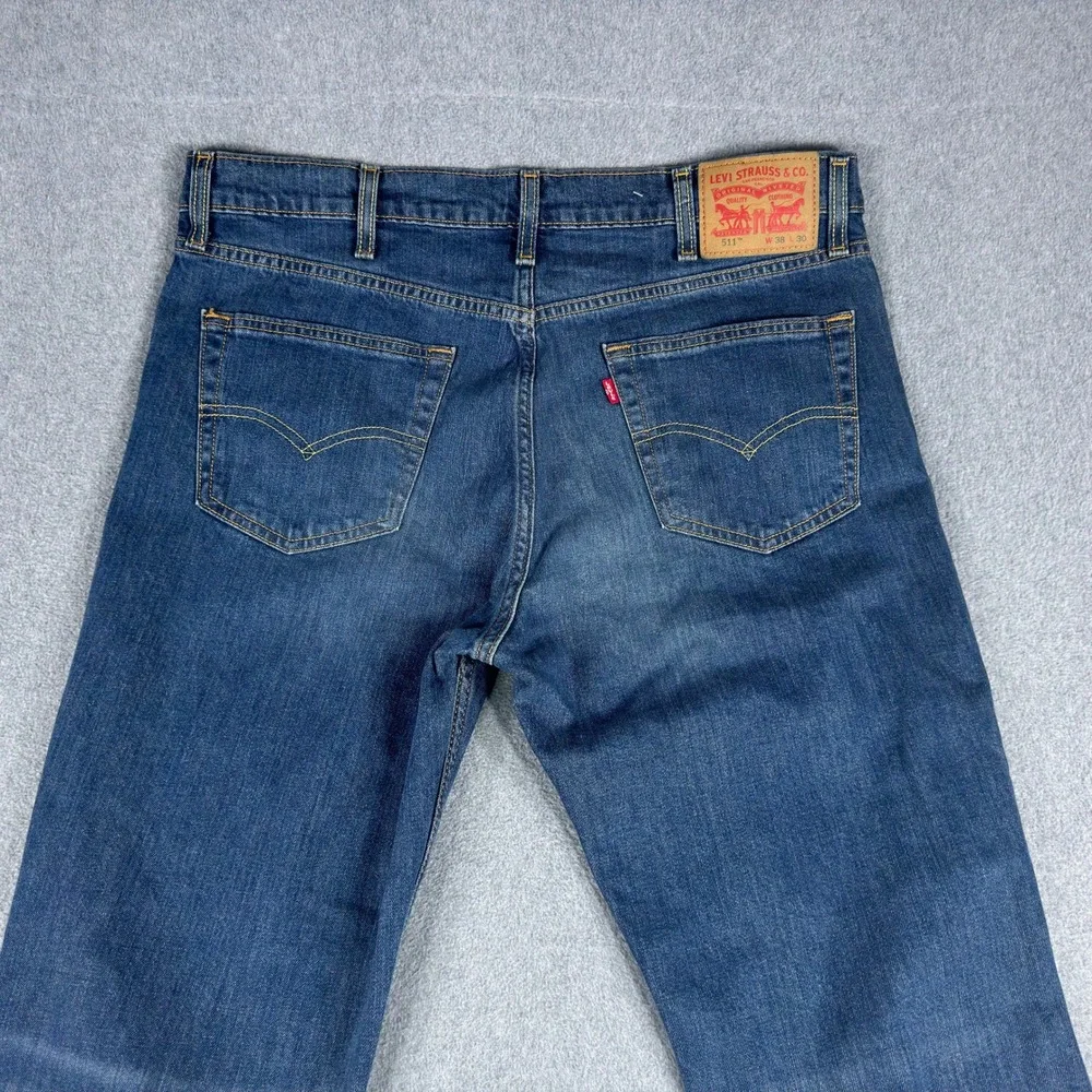 Levi's 511 Slim Fit Jeans Mens 38x30 Blue Whiskering Denim Dark Wash Premium